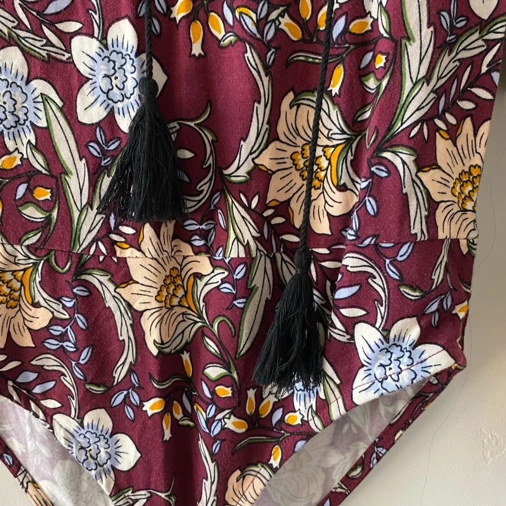 FLORAL BODYSUIT LONG SLEEVE WITH TASSELS. NEVER WORN. NWT. - Picture 8 of 9
